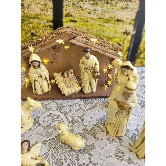 Vintage Made In Korea Nativity Set 11 Piece - Picture 3 of 5